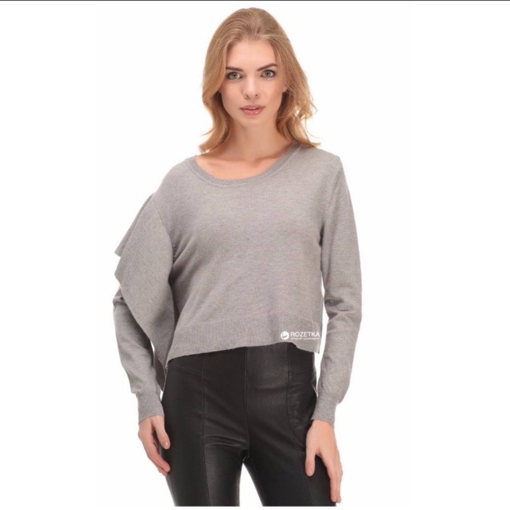 Zara Knit Gray Crop Ruffle Shoulder Sweater - Picture 1 of 5